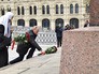 Владимир Путин и Патриарх Кирилл возложили цветы к памятнику Минину и Пожарскому в Москве Владимир Путин и Патриарх Кирилл возложили цветы к памятнику Минину и Пожарскому в Москве