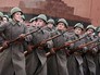 Репетиция марша в честь годовщины парада 7 ноября 1941 года Репетиция марша в честь годовщины парада 7 ноября 1941 года