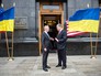 Пётр Порошенко и Джеймс Мэттис Пётр Порошенко и Джеймс Мэттис