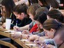 Студенты пишут диктант Студенты пишут диктант