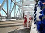 Дед Мороз посетил строящийся Крымский мост Дед Мороз посетил строящийся Крымский мост