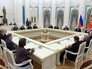 Владимир Путин во время встречи с судьями Конституционного суда Владимир Путин во время встречи с судьями Конституционного суда