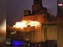 Горящие строительные леса у здания павильона на ВДНХ Горящие строительные леса у здания павильона на ВДНХ