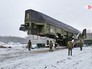 Загрузка ракеты "Ярс" в шахту Загрузка ракеты "Ярс" в шахту