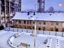 Ветхое жилье рядом с новостройкой Ветхое жилье рядом с новостройкой