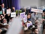 Журналисты на большой пресс-конференции Журналисты на большой пресс-конференции