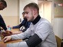Спасенные шахтеры проходят медицинский осмотр Спасенные шахтеры проходят медицинский осмотр