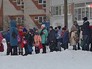 Дети у школы Дети у школы