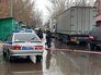 Работа оперативных служб на месте стрельбы на фабрике "Меньшевик" Работа оперативных служб на месте стрельбы на фабрике "Меньшевик"