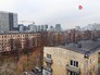 Пятиэтажки на фоне новостройки Пятиэтажки на фоне новостройки