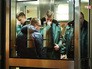 Анатолий Курлаев в сопровождении служащих миграционного контроля Латвии Анатолий Курлаев в сопровождении служащих миграционного контроля Латвии