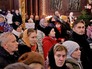 Православные верующие в храме Православные верующие в храме