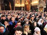 Православные верующие в храме Православные верующие в храме
