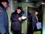 Полиция и спасатели МЧС на месте пожара в квартире Полиция и спасатели МЧС на месте пожара в квартире