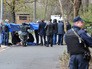 Криминалисты и работники полиции работают на месте убийства журналиста-оппозиционера Олеся Бузины в Киеве Криминалисты и работники полиции работают на месте убийства журналиста-оппозиционера Олеся Бузины в Киеве