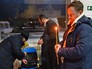 Мужчина ставит свечу в аэропорту Орска в память о пассажирах, погибших в результате крушения самолета Ан-148 "Саратовских авиалиний" Мужчина ставит свечу в аэропорту Орска в память о пассажирах, погибших в результате крушения самолета Ан-148 "Саратовских авиалиний"