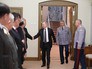 Владимир Путин во время встречи с приглашёнными на торжественный вечер главами иностранных делегаций Владимир Путин во время встречи с приглашёнными на торжественный вечер главами иностранных делегаций