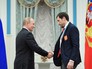 Владимир Путин и Павел Дацюк на церемонии награждения российских олимпийцев в Кремле Владимир Путин и Павел Дацюк на церемонии награждения российских олимпийцев в Кремле