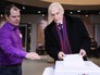 Актер театра и кино, общественный деятель, народный артист СССР Василий Лановой на избирательном участке на выборах президента России Актер театра и кино, общественный деятель, народный артист СССР Василий Лановой на избирательном участке на выборах президента России
