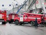 Тушение пожара в торговом центре в Кемерово Тушение пожара в торговом центре в Кемерово