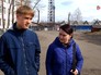 Подросток из детского дома проводит время в семье Подросток из детского дома проводит время в семье