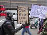 Митинг против ракетных ударов коалиции по Сирии Митинг против ракетных ударов коалиции по Сирии