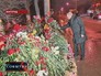 Владимир Путин возлагает цветы на месте взрыва троллейбуса в Волгограде Владимир Путин возлагает цветы на месте взрыва троллейбуса в Волгограде