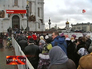 Очередь к Дарам волхвов в храме Христа Спасителя Очередь к Дарам волхвов в храме Христа Спасителя