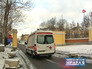 Скорая помощь въезжает в Первую градскую больницу Скорая помощь въезжает в Первую градскую больницу