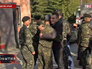 Военные около КПП воинской части в Феодосии Военные около КПП воинской части в Феодосии