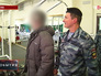 Бойцы московского ОМОНа показывают спортзал коллеге из украинского "Беркута" Бойцы московского ОМОНа показывают спортзал коллеге из украинского "Беркута"
