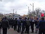 Жители Одессы блокируют автобус с активистами "Правого сектора" Жители Одессы блокируют автобус с активистами "Правого сектора"