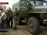 Ополченцы в Луганске остановили военную технику Ополченцы в Луганске остановили военную технику
