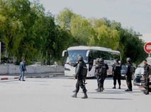 Полиция на месте теракта в Тунисе