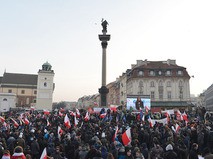 Участники акций в Варшаве "против исламизации Европы"