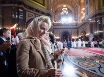 Пасхальное богослужение в храме Христа Спасителя