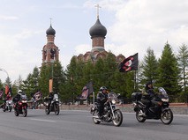 Участники мотопробега в честь открытия мотосезона в Москве