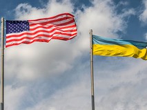 Флаги США и Украины