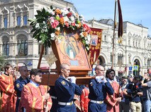 Крестный ход на Красной площади в Москве в честь празднования Дня ВДВ