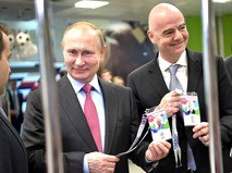 Владимир Путин и президент FIFA Джанни Инфантино