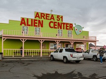 Alien Travel Center