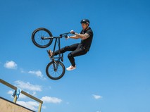 Велотрюки на BMX