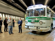 Автобус ЗИЛ-127