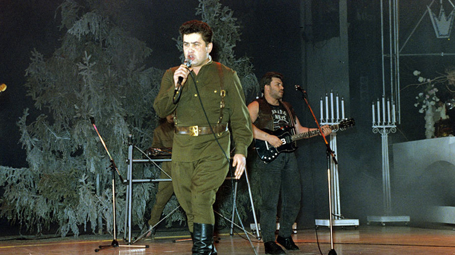 Расторгуев комбат. Группа Любэ в 1990.