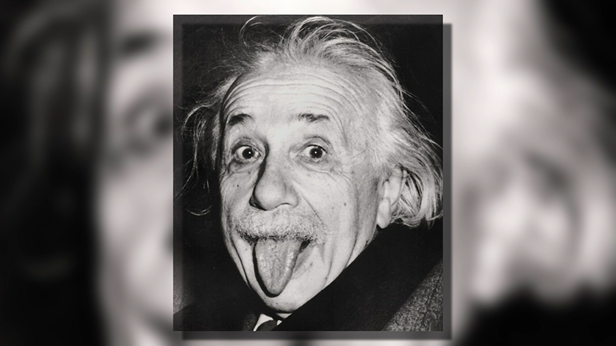 Эйнштейн с высунутым языком. Фото Эйнштейна с высунутым языком. Миллионер и Эйнштейн игра. Гениальный язык