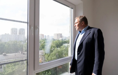 Петр Толстой проинспектировал новостройку по реновации в Кузьминках