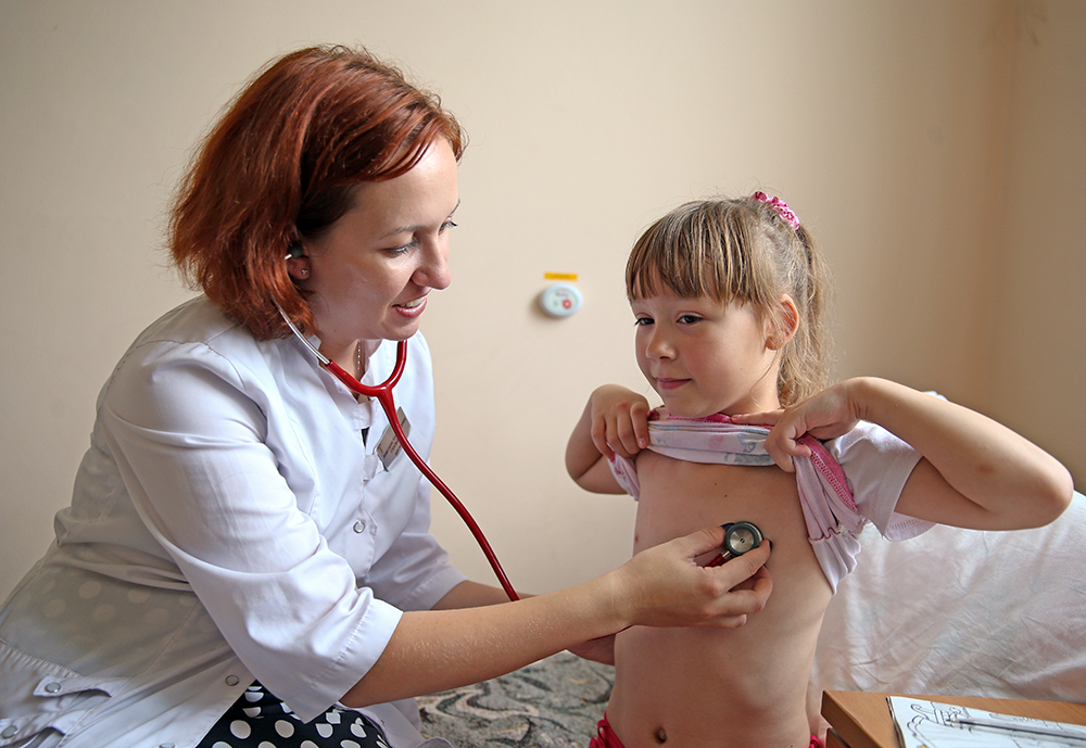 Дети переселенцев с Украины получают в России любую медпомощь ...