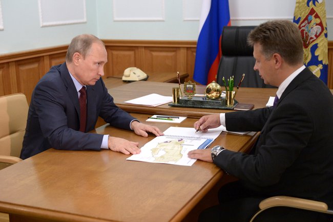 Президент России Владимир Путин и Министр транспорта Максим Соколов