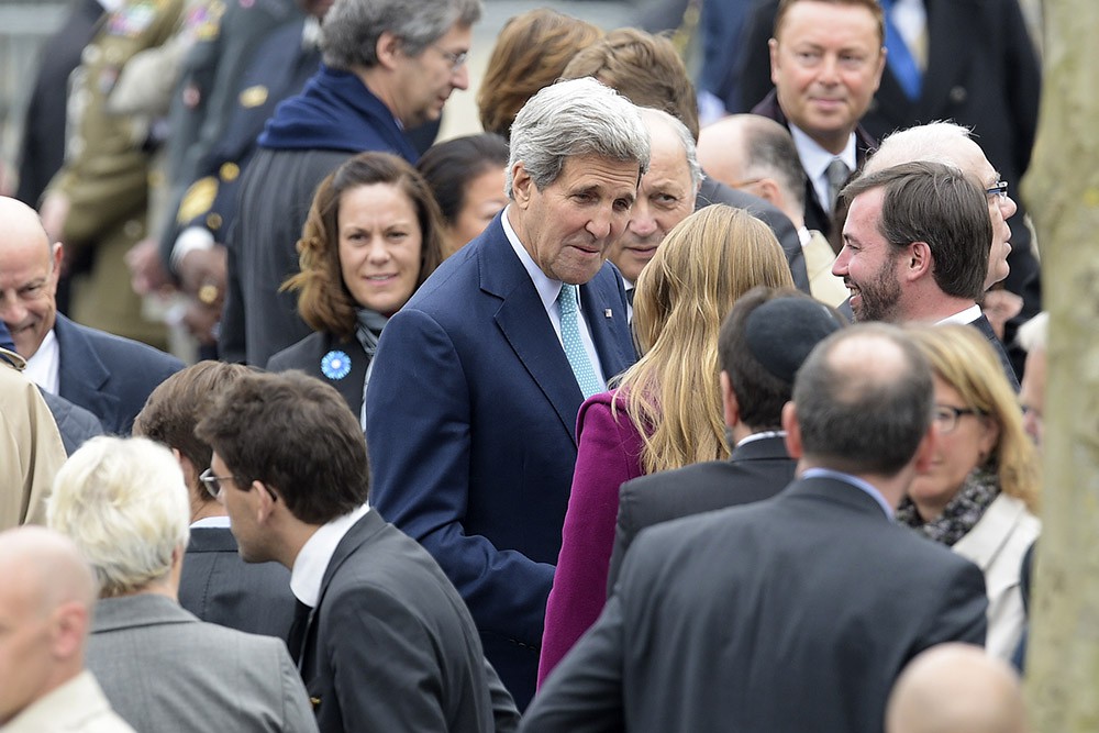 Госсекретарь США Джон Керри посетил памятные мероприятия по случаю 70-летней годовщины Победы во Франции