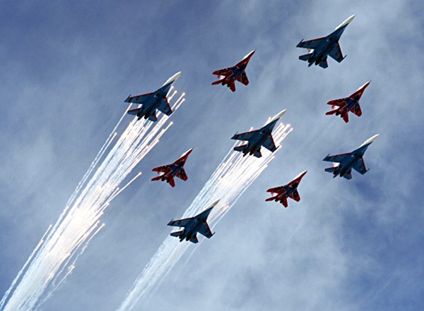 Пролёт военных самолетов над Москвой 